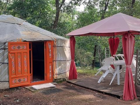 UNUSUAL ACCOMMODATION 4 people - without sanitary facilities