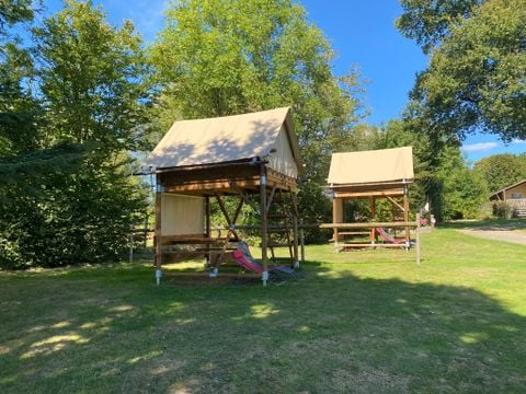 TENTE 2 personnes - Tente Bivouac - sanitaires communs