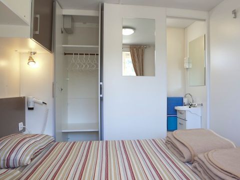 MOBILHOME 6 personnes - Classic | 2 Ch. | 4/6 Pers. | Terrasse surélevée | Clim.