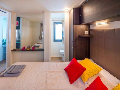 MOBILHOME 6 personnes - Mobil-home | Comfort | 3 Ch. | 6 Pers. | Terrasse surélevée | Clim.