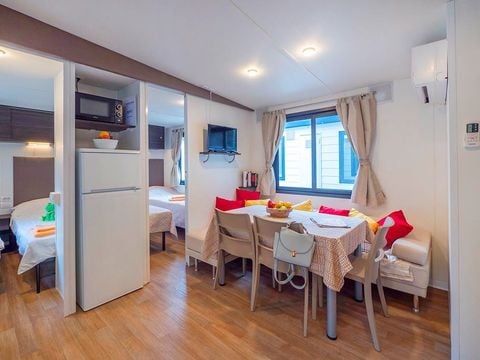 MOBILHOME 6 personnes - Mobil-home | Comfort | 3 Ch. | 6 Pers. | Terrasse surélevée | Clim.