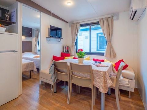 MOBILHOME 6 personnes - Mobil-home | Comfort | 3 Ch. | 6 Pers. | Terrasse surélevée | Clim.