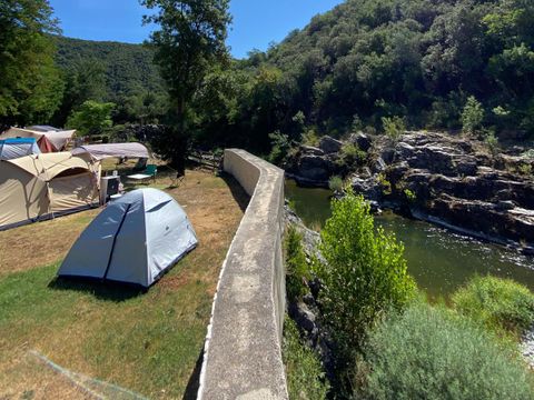 Camping Les Gorges de l'Herault - Camping Gard