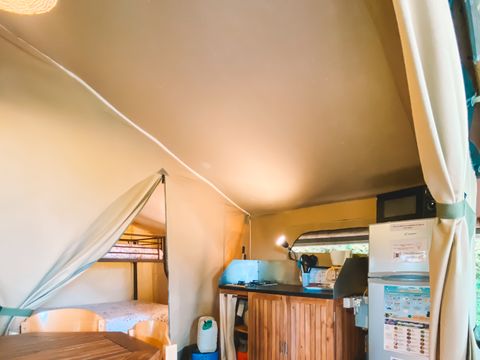 TENTE TOILE ET BOIS 5 personnes - LODGE KENYA (SANS SANITAIRES)