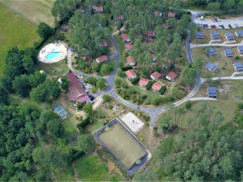 Camping Domaine des Grands Pins  - Camping Dordogne