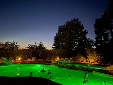 Camping Domaine des Grands Pins  - Camping Dordogne - Image N°6