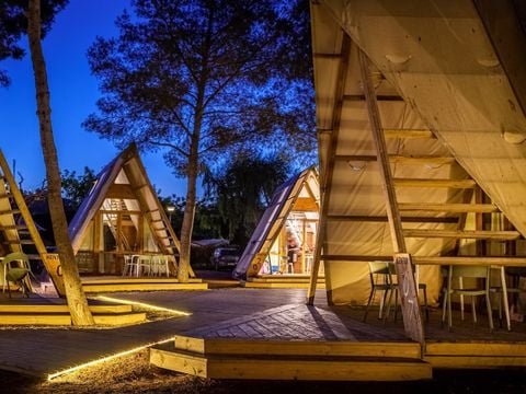 TENTE TOILE ET BOIS 4 personnes - Glamping Kentia