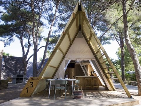 TENTE TOILE ET BOIS 4 personnes - Glamping Kentia