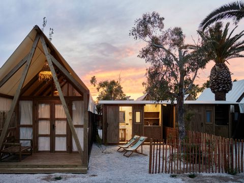 TENTE TOILE ET BOIS 4 personnes - Glamping