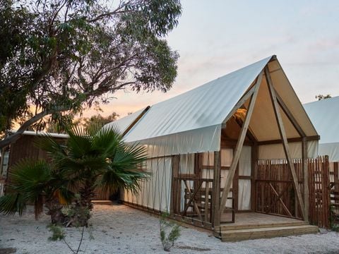 TENTE TOILE ET BOIS 4 personnes - Glamping