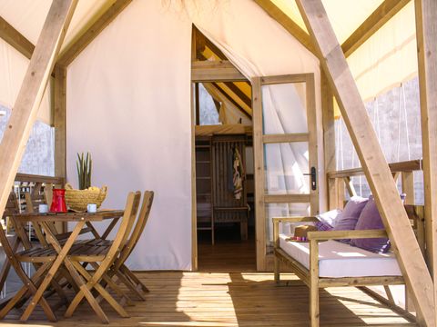 TENTE TOILE ET BOIS 4 personnes - Glamping