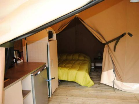 TENTE TOILE ET BOIS 5 personnes - Lodge Victoria 3 Pièces 5 Personnes Sans Sanitaires