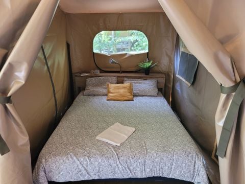 CANVAS AND WOOD TENT 4 people - Insolite Premium - Bali 2 bedroom tent - with sanitary -