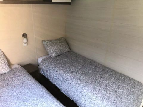 MOBILHOME 4 personnes - Confort 3 Pièces 4 Personnes Climatisé + TV