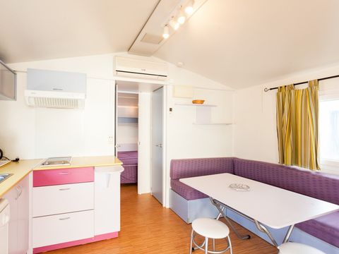 MOBILHOME 6 personnes - Mobil-home | Classic | 3 Ch. | 6 Pers. | Terrasse surélevée | Clim.