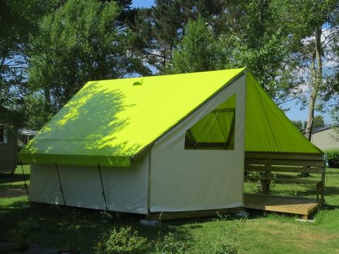 CANVAS AND WOOD TENT 4 people - Ecolodge SAHARI 17m² 2 rooms - without sanitary facilities