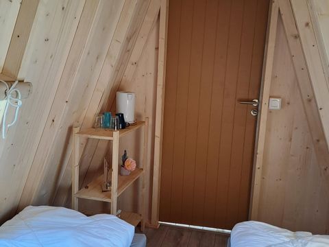 UNUSUAL ACCOMMODATION 4 people - Tipi hut 12m², 2 bedrooms 2023 without private bathroom