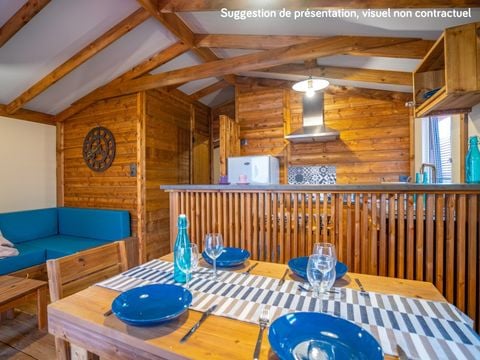 CHALET 5 people - VIP Premium Lodge 34m² - lake view (2 rooms) + TV + sheets + towels + covered terrace 11m².