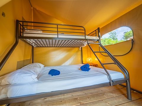 CANVAS AND WOOD TENT 5 people - Super Lodge Tent | 2 Bedrooms | 4/5 Pers. | No bathroom