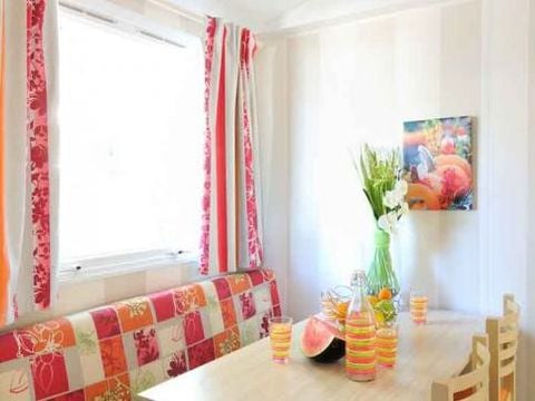 MOBILE HOME 4 people - Mobile-home | Comfort | 2 Bedrooms | 4 Pers. | Raised terrace | Air-con.