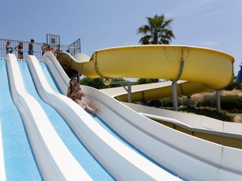 Camping Resort Els Pins - Camping Barcelona - Image N°4