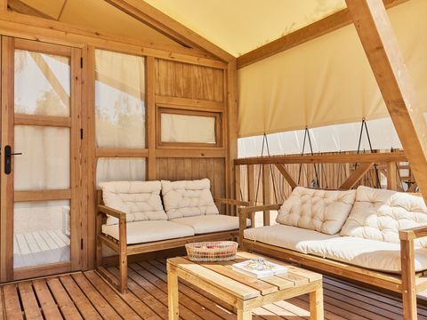 TENTE TOILE ET BOIS 4 personnes - Glamping