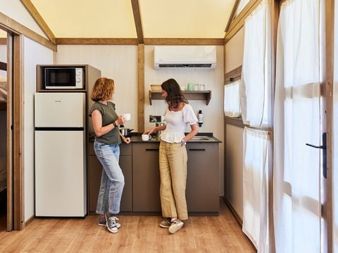 TENTE TOILE ET BOIS 4 personnes - Glamping