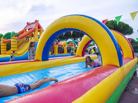 Camping Les Tamaris et Les Portes Du Soleil  - Camping Hérault