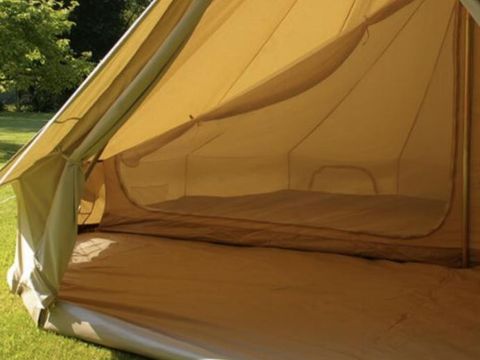 TENT 4 people - BELL TENTE (without sanitary facilities)