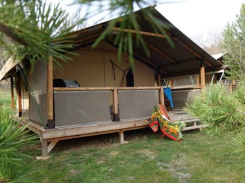 CANVAS AND WOOD TENT 5 people - Safari Tent 30m² COMFORT 2 bedrooms + covered terrace + BBQ