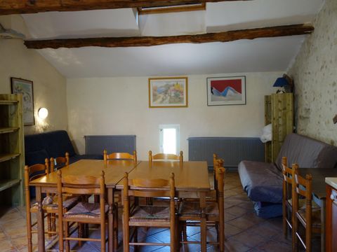 COUNTRY HOUSE 11 people - Unlisted gîte 55m² 2 bedrooms + Terrace + BBQ