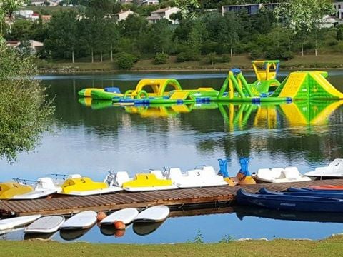 Flower Camping  Le Lac De Thesauque - Camping Haute-Garonne - Image N°2