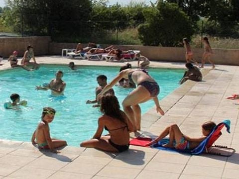 Flower Camping  Le Lac De Thesauque - Camping Haute-Garonne