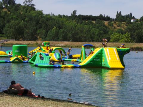 Flower Camping  Le Lac De Thesauque - Camping Haute-Garonne - Image N°40