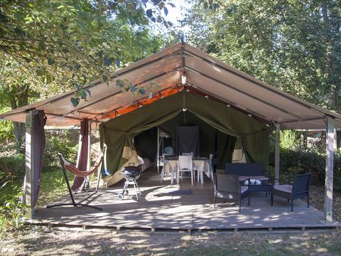 TENT 5 people - Comfort 37 m² 2 bedrooms (without bathroom)