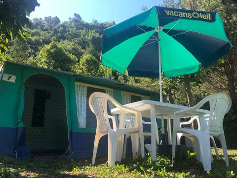 TENT 6 people - NAVAJO equipped tent (without sanitary facilities)