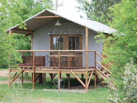 CANVAS AND WOOD TENT 4 people - Cabane Lodge (unusual 2017)