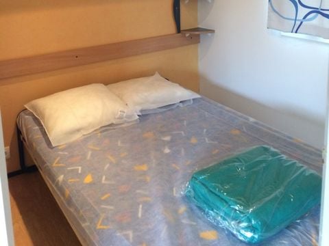 MOBILHOME 4 personnes - SANS SANITAIRES