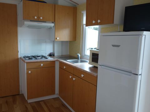 MOBILE HOME 6 people - 3 standard bedrooms (mobile homes over 12 years old) 30m² covered terrace