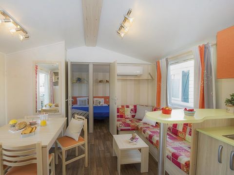 MOBILHOME 6 personnes - Mobil-home | Comfort | 3 Ch. | 6 Pers. | Terrasse surélevée | Clim.