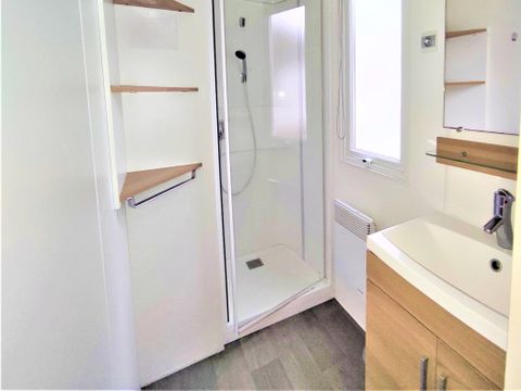 MOBILHOME 4 personnes - A10 - 2 CHAMBRES