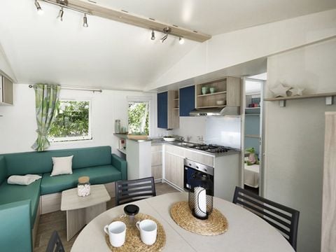 MOBILE HOME 6 people - 3 bedrooms - sleeps 6, semi-covered terrace, Clim TV