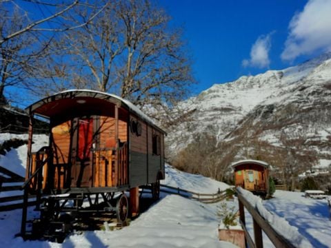 UNUSUAL ACCOMMODATION 2 people - 2-seater caravans