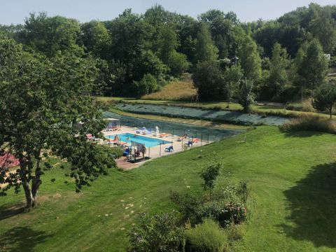 Camping Naturiste Millefleurs - Camping Ariege