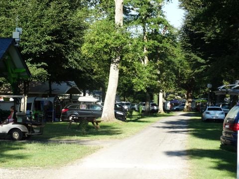 Camping Paradis Ombre des Tilleuls - Camping Hautes-Pyrénées - Image N°17