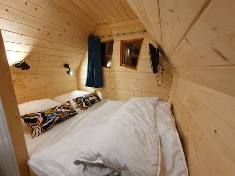 UNUSUAL ACCOMMODATION 4 people - Premium Unusual Mini Magic Hut