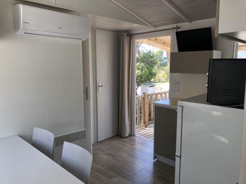 MOBILHOME 4 personnes - Mobil Home STANDARD 2 CHAMBRES (24m2) + terrasse semi couverte + climatisation + télévision