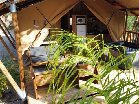 CANVAS AND WOOD TENT 4 people - WOODY Eco-Lodge 2 bedrooms