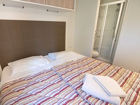 MOBILHOME 6 personnes - Mobil-home | Comfort | 2 Ch. | 4/6 Pers. | Terrasse surélevée | Clim.