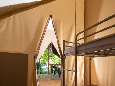 HÉBERGEMENT INSOLITE 5 personnes - Tente lodge AVEC sanitaires